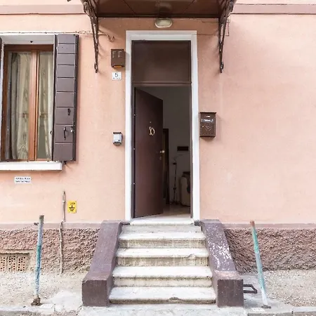 Casa Vacanza Lyudmyla Mestre Exterior photo